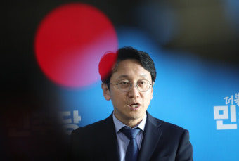 날짜 또! 못 잡은 윤석열 대통령·이재명 회담 : 2차 실무회동도 빈손으로 끝났고 '이것' 때문에 난항을 겪는 상황이다