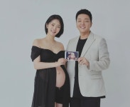 뷔페 가고 싶던 만삭 배슬기가 함바집 데려간 남편에게 한 말은 딱 4글자: 한 가정이 무너질까봐 식은땀 뻘뻘 흘렸다