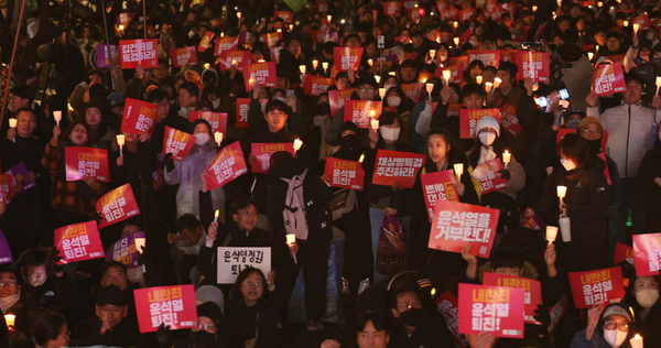 서울을 중심으로 전국 도심서 주말에 탄핵 촉구와 반대 집회 `비상행동`으로 치열한 대립세 