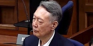 국힘 윤석열 선거법 위반 유죄로 397억 반환 위기 : 이 와중에 윤석열은 영치금으로 17억 벌었다