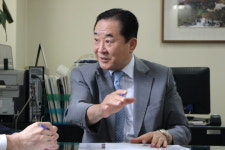 한원덕 회장, 중동 개척에서 아웃소싱의 선구자로