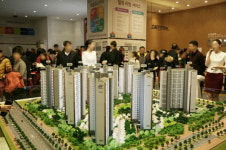 현대건설, 힐스테이트 호매실 견본주택에 2만5천여명 몰려