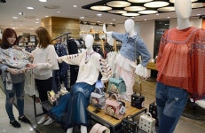 부산 롯데백화점, 여성 컨템포러리 패션위크 할인행사 진행