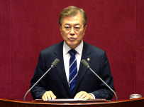 [영상] 문재인 대통령 추경 편성해서라도 고용 개선해야