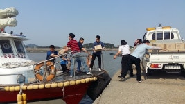 화성시, 입파도에 생수 전달…가뭄 이겨 내길