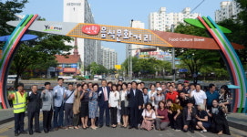 인천 연수구, 선학 음식문화거리 상징 조형물 제막 행사 진행