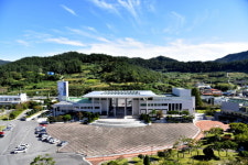 진도향토문화회관, 새로운 장비로 무대단장 완료