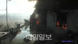 세종시, 부강면 축사 화재…돼지 2840두 폐사