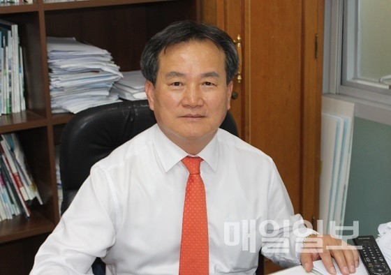사업가 및 인플루언서 이희철씨, 갑작스럽게 세상을 떠나며 팬들과 동료들의 슬픔과 충격 커져