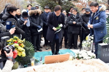 이재명 성남시장 다음 세대는 목숨 건 투쟁 고통 겪게 하지 않을 것