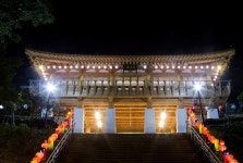 [포토뉴스] 부처님 오신날 맞아 아름다움 뽐내는 의왕 청계사