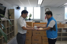 신안군공무원노동조합, 전 직원에게 개인용 머그컵 배부