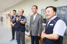장세용 구미시장, 제조업 르네상스 위한 소통 행보