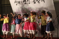 순천기적의도서관, 개똥이 어린이 예술단 공연