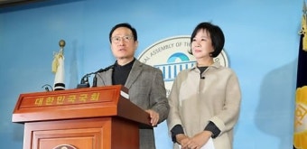 거물급 초선? 홍영표 옆에 두고 손혜원 