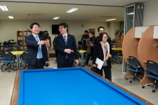 인천시의회 교육위원회, 원도심학교·대안학교 현장 방문