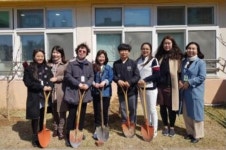 인동초등학교, 개교 115주년 기념 식수