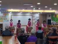 평택시 송탄동 자원봉사나눔센터, 성광요양원 방문 재능 기부