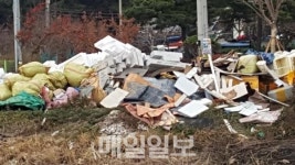 구미시 봉곡천 폐기물 불법투기 외면 논란