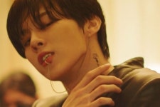 김우석, 마성의 매력 발산… 타이틀곡 적월 두 번째 티저 공개