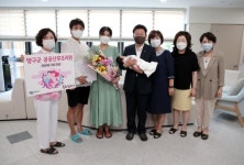 [포토뉴스] 양구군 공공산후조리원, 첫 번째 입소가족 탄생