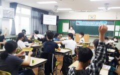구미도서관, 구미신평중학교 찾아 도전! 창직 캠프 운영
