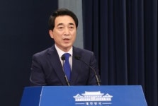 박수현헤어씨오 | 박수현 "청와대는 휘말리지 않을 것"