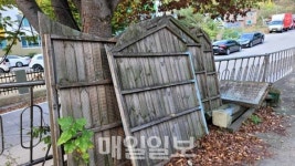 구미 야은 길재선생 이야기길 가는 길 벽화 훼손·방치