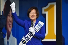 김보라 안성시장 후보, 출정식 갖고 필승 다짐