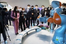 미래 로봇산업 전문인력 양성의 허브, 로봇직업혁신센터 개소