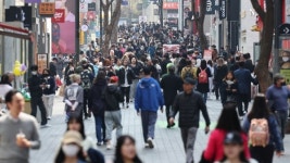 [기획] 하늘길 열리니 봄바람 살랑…부활 날개짓 펴는 명동 상권