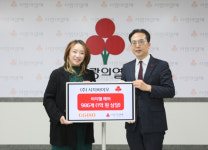 시지바이오, 사랑의열매에 1억원 상당 LED 두피관리기 이지엘 헤어 기부