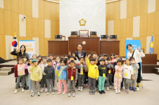 인천 연수구의회, 연수유치원 대상 의회 견학 추진 및 지방의회 역할 강조