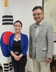 제나 정 한-인도 비즈니스 문화진흥원 이사장…주 인도 장재복 대사 만나