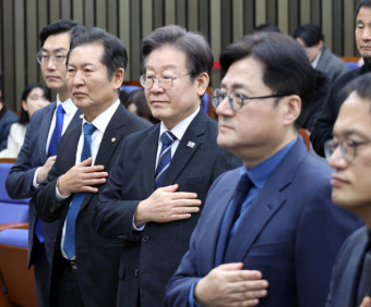 민주, 이재명 제안 '연동형 선거제·비례정당 창당' 만장일치 의결
