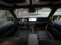 [시승기]야생마 더 뉴 랭글러…온·오프로드 다재다능 합격점