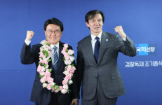 조국혁신당, 만장일치로 황운하 원내대표 선출