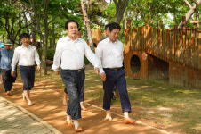 목포시, 시민접근성 좋은 부흥동 둥근공원 황토맨발길 조성