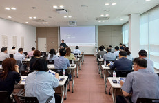 안성시자원봉사센터, 저소득층 노인을 위한 병원동행…안성 전 지역 확대
