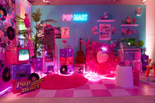 팝마트, K-POP 콘셉트 명동 프리미엄 테마샵 오픈