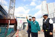 [포토] 구로구, 폭염 대응 공사장 현장‧경로당 안전순찰 실시