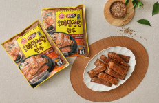 오뚜기, 제주 농가 상생 맛있는 제주 메밀전병 만두 출시