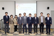 [포토] 춘천시의회 경제도시위원회, (재)춘천지역먹거리통합지원센터 방문