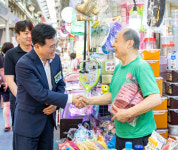진교훈 강서구청장, 전통시장 찾아 안전·민생 챙겨