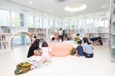 구미시립도서관, 평균 장서수·방문자수·대출권수 도내 3관왕