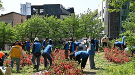 화성도시공사-삼성전자 화성사업장, 삼성전자·화성 소통협의회 및 지역 주민과 함께 식목 및 플로깅 활동 전개