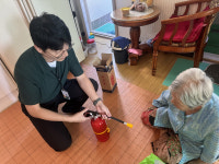 인천 중구 영종종합사회복지관, 불안해소화기로 취약계층 소화기 지원