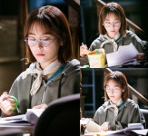 낭만닥터 김사부 서현진, 미친 고래의 열혈공부 모드 포착