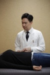 [인터뷰] 사춘기, 성인 여드름 흉터 한방치료 부산 연산동 한의원 박철진 원장