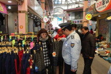 양산경찰서, 설맞이 전통시장 적극 이용하기